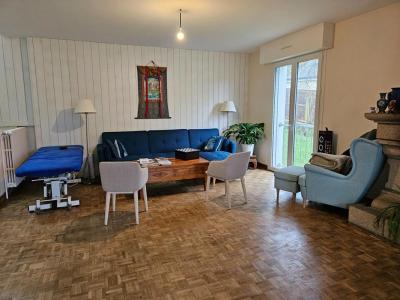 For sale Guemene-sur-scorff 9 rooms 202 m2 Morbihan (56160) photo 2