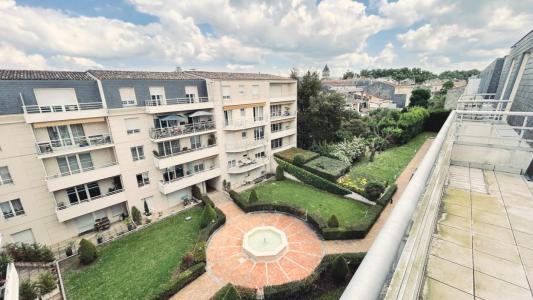 For rent Bordeaux 4 rooms 110 m2 Gironde (33000) photo 0