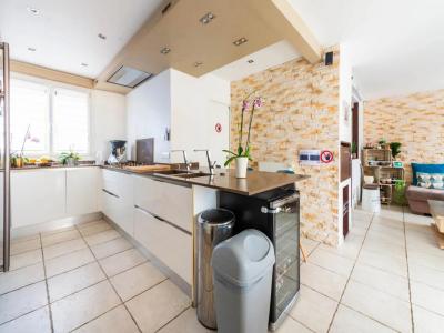 For sale Clayes-sous-bois 6 rooms 111 m2 Yvelines (78340) photo 3