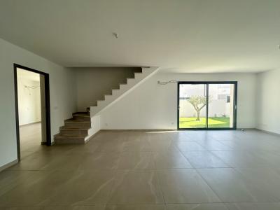 For sale 4 rooms 113 m2 Herault (34450) photo 2