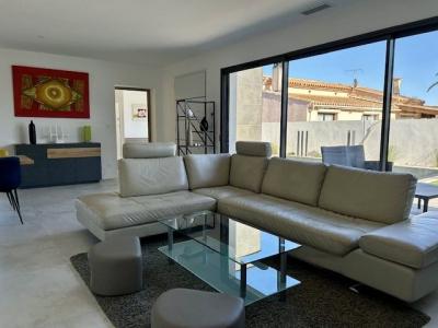 For sale 5 rooms 164 m2 Herault (34300) photo 2