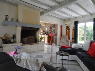 For sale 6 rooms 150 m2 Charente maritime (17440) photo 3
