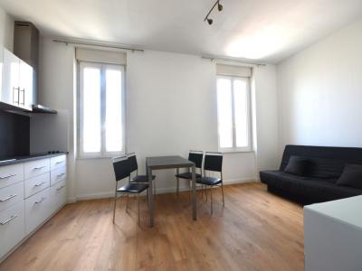 For sale 2 rooms 37 m2 Charente maritime (17000) photo 1