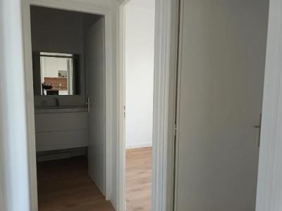 For sale 15 MN  PIEDS DU MARCH 2 rooms 32 m2 Charente maritime (17000) photo 2