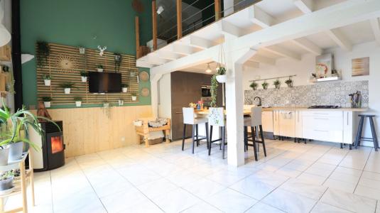 For sale CENTRE VILLAGE 5 rooms 106 m2 Gironde (33710) photo 1