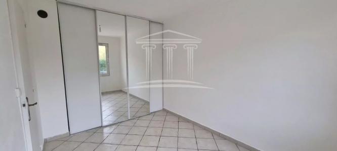 For sale CENTRE VILLE 3 rooms 53 m2 Vaucluse (84700) photo 2