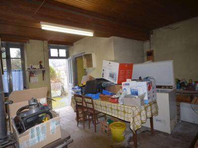 For sale PROCHE CENTRE VILLE, COMM 4 rooms 55 m2 Creuse (23600) photo 1