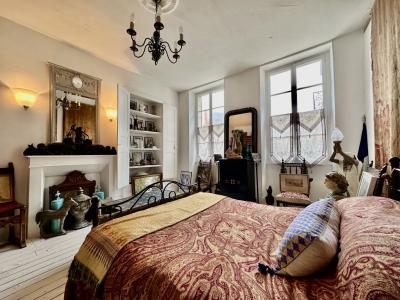 For sale CENTRE HISTORIQUE 6 rooms 190 m2 Creuse (23600) photo 4