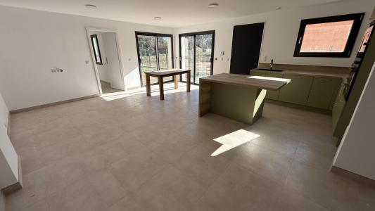 For sale 4 rooms 97 m2 Herault (34210) photo 3