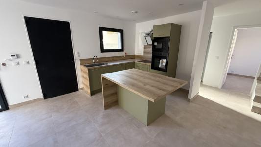 For sale 4 rooms 97 m2 Herault (34210) photo 4