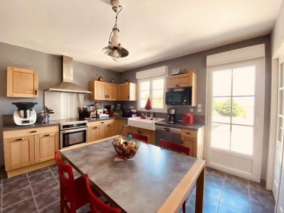 For sale 10 MIN OUEST DE VENDME 5 7 rooms 205 m2 Loir et cher (41100) photo 3