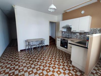 For rent Saint-yzan-de-soudiac 3 rooms 74 m2 Gironde (33920) photo 3