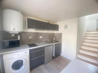 Louer Appartement 19 m2 Nimes