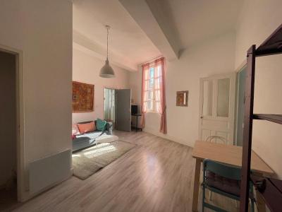 Louer Appartement 37 m2 Nimes