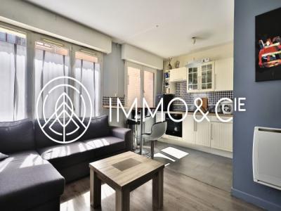 For sale Lille 2 rooms 50 m2 Nord (59000) photo 0