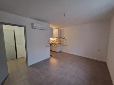 For rent Cadenet 1 room 23 m2 Vaucluse (84160) photo 0