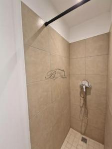 For rent Cadenet 1 room 23 m2 Vaucluse (84160) photo 2