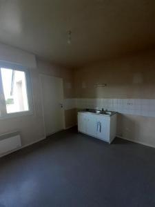 For sale Saint-thuriau 73 m2 Morbihan (56300) photo 4