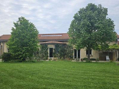 For sale Montrond-les-bains 9 rooms 220 m2 Loire (42210) photo 1