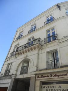 For rent Nantes 1 room 15 m2 Loire atlantique (44000) photo 3