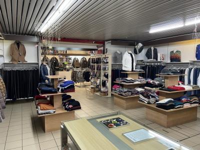 Acheter Local commercial Ales 360000 euros