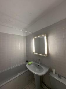 For rent Bordeaux 1 room 23 m2 Gironde (33000) photo 2