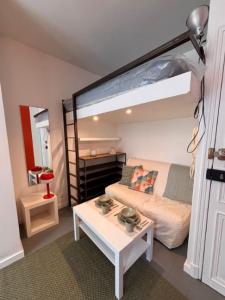 Louer Appartement Paris-17eme-arrondissement Paris