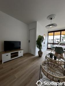 For rent Amiens 1 room 9 m2 Somme (80000) photo 0