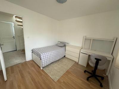For rent Rosny-sous-bois 1 room 25 m2 Seine saint denis (93110) photo 1