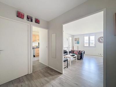 For sale Elancourt 4 rooms 87 m2 Yvelines (78990) photo 1