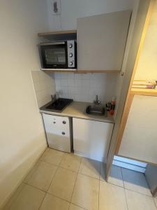 For sale 1 room 18 m2 Bouches du Rhone (13013) photo 2