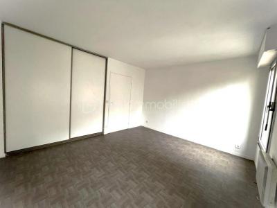 For sale Charenton-le-pont 1 room 24 m2 Val de Marne (94220) photo 1