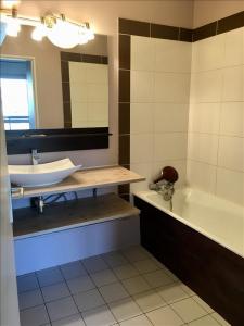 For rent Boulogne-billancourt 2 rooms 39 m2 Hauts de Seine (92100) photo 4
