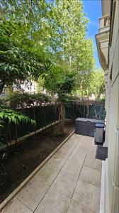 For rent Issy-les-moulineaux 3 rooms 66 m2 Hauts de Seine (92130) photo 1