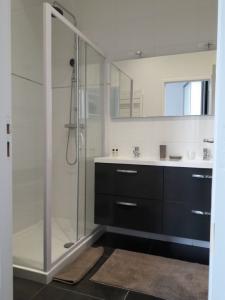 For rent Bordeaux 2 rooms 43 m2 Gironde (33000) photo 2