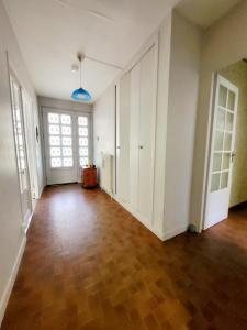 For sale Etampes 4 rooms 105 m2 Essonne (91150) photo 3