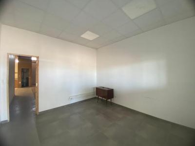 Louer Local commercial Bernis Gard