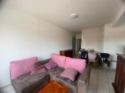Louer Appartement 38 m2 Nimes