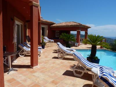 For sale Sainte-maxime 6 rooms 270 m2 Var (83120) photo 2