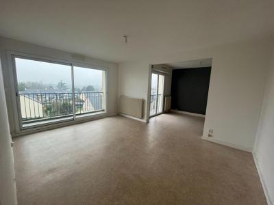 For sale Segre 3 rooms 62 m2 Maine et loire (49500) photo 2