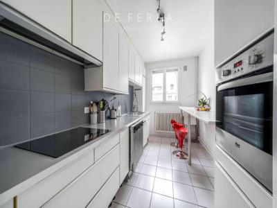 For sale Paris-15eme-arrondissement 5 rooms 150 m2 Paris (75015) photo 2