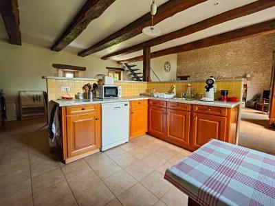 For sale Civray 4 rooms 146 m2 Vienne (86400) photo 3
