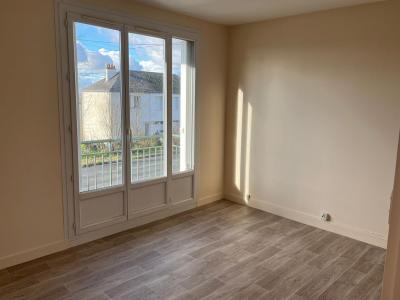 For sale Descartes 4 rooms 69 m2 Indre et loire (37160) photo 1