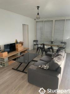 Louer Appartement 10 m2 Merignac