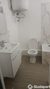 For rent Chalons-en-champagne 1 room 19 m2 Marne (51000) photo 4
