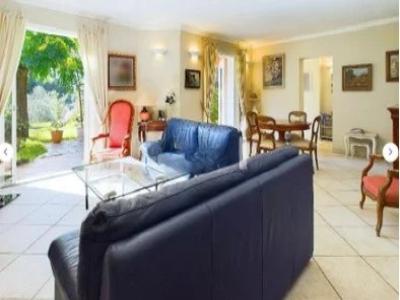 For sale Montauroux 4 rooms 135 m2 Var (83440) photo 2