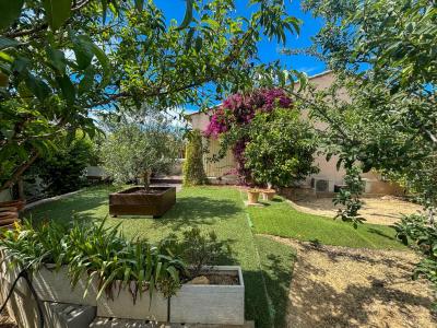 For sale 5 rooms 183 m2 Herault (34140) photo 1