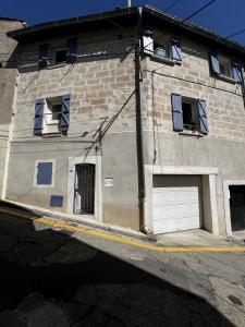 For sale CENTRE HISTORIQUE 3 rooms 98 m2 Gard (30800) photo 0