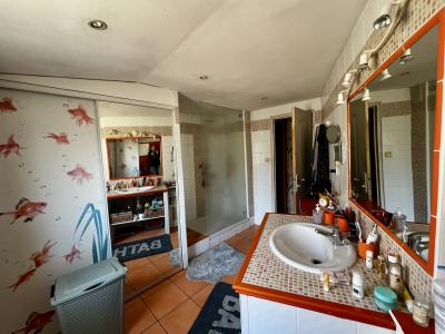 For sale CENTRE HISTORIQUE 3 rooms 98 m2 Gard (30800) photo 4