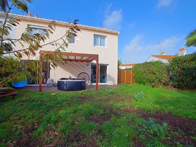 For sale Gare Saint Michel 5 rooms 122 m2 Vendee (85100) photo 0